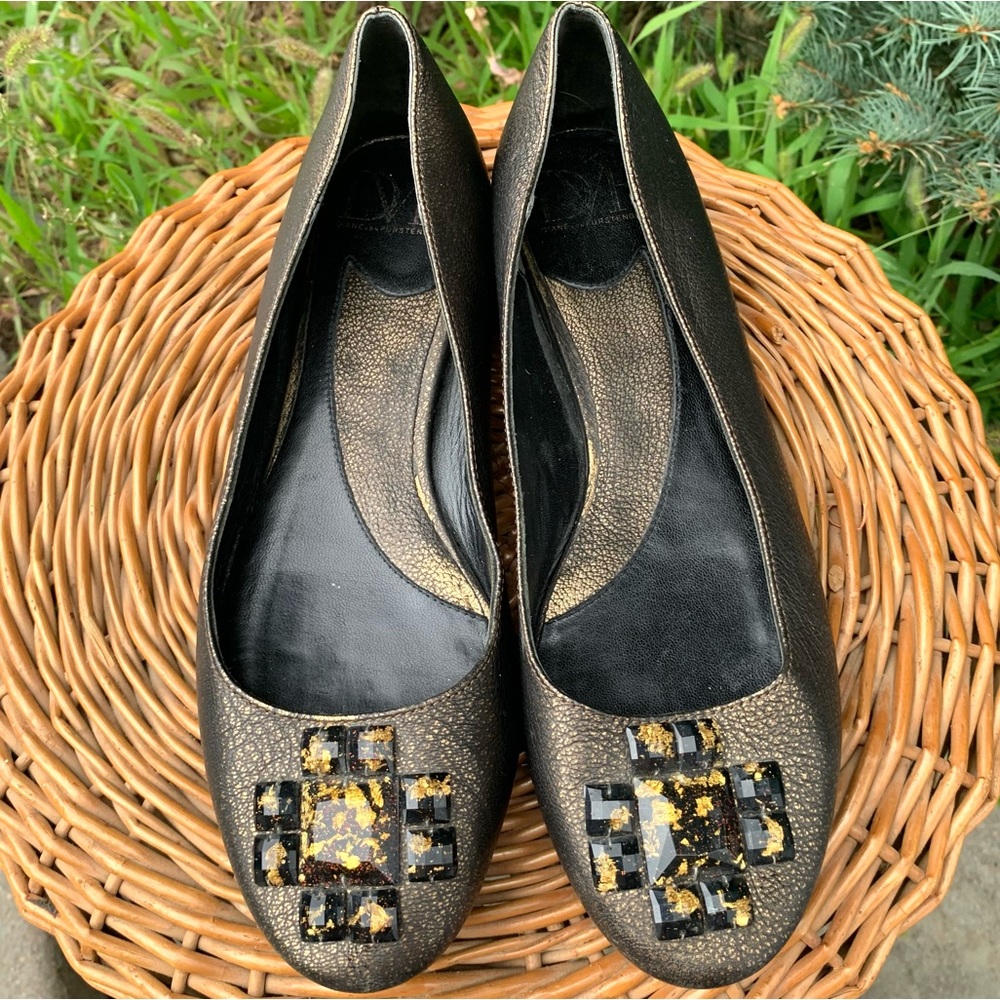 Diane Von Furstenberg / DVF discontinued Leather Flats - 9M